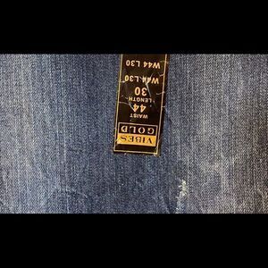 44 X 30 Mens Denim Blue Jeans Slightly Distressed NWT Never Worn